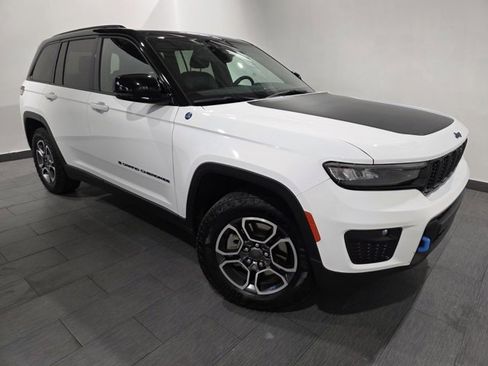 Used 2022 Jeep Grand Cherokee Trailhawk image 7