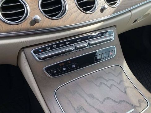 Used 2021 Mercedes-Benz E 350 Sedan image 24