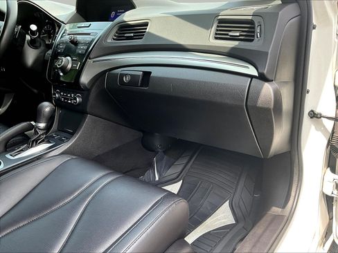 Used 2020 Acura ILX FWD image 25