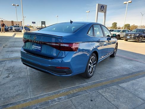 New 2026 Volkswagen Jetta SE image 7