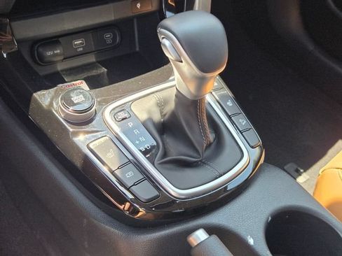 Used 2024 Kia Seltos EX AWD/4WD image 25