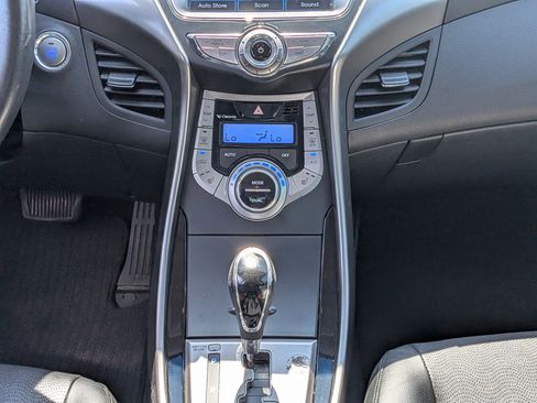 Used 2013 Hyundai Elantra Limited w/ Technology Pkg FWD image 18