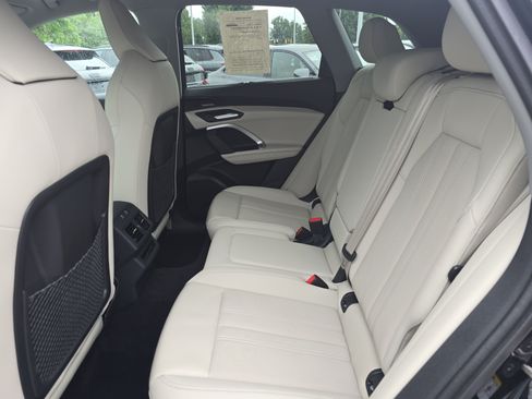 Used 2025 Audi Q5 Premium Plus w/ Premium Plus AWD/4WD image 13