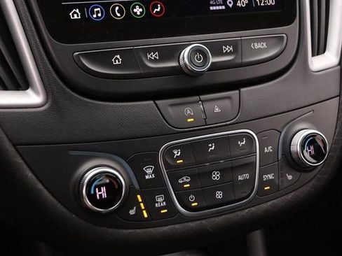 Used 2024 Chevrolet Malibu LT image 17