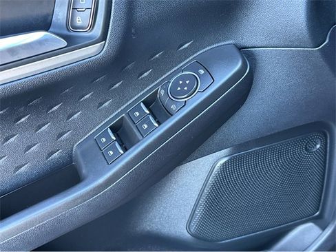 Used 2020 Ford Escape SE image 38