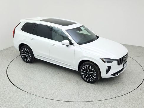 New 2026 Volvo XC90 T8 Plus image 14
