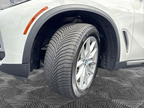 Used 2021 BMW X5 xDrive40i w/ Convenience Package AWD/4WD image 29