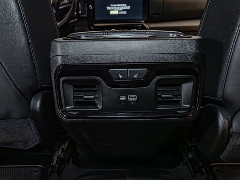 Used 2025 GMC Sierra 3500 AT4 image 23