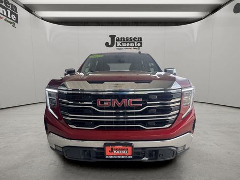 Used 2023 GMC Sierra 1500 SLT w/ SLT Premium Package AWD/4WD image 4