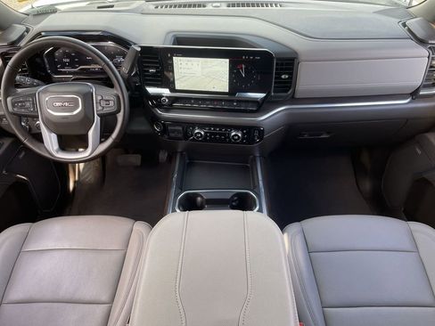 Used 2025 GMC Sierra 2500 SLT w/ SLT Convenience Package image 20