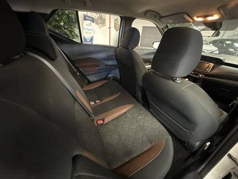 Used 2020 Nissan Kicks SR FWD image 23