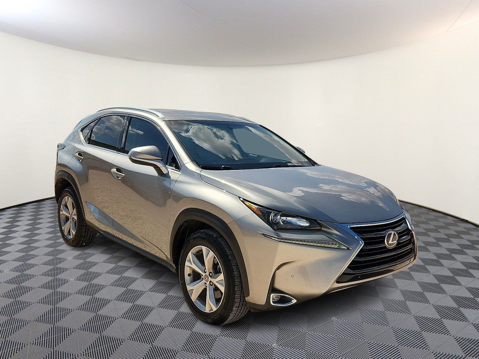 Used 2017 Lexus NX 200t FWD w/ Premium Package image 6