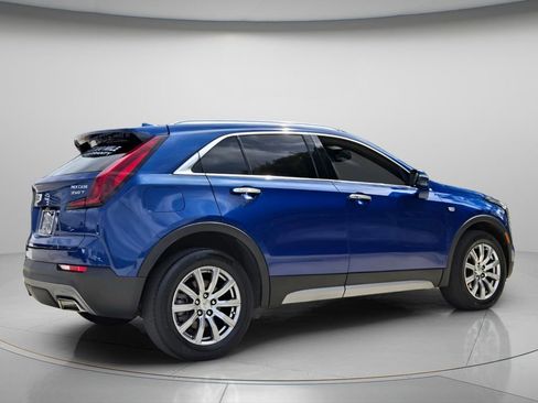 Used 2023 Cadillac XT4 Premium Luxury image 7