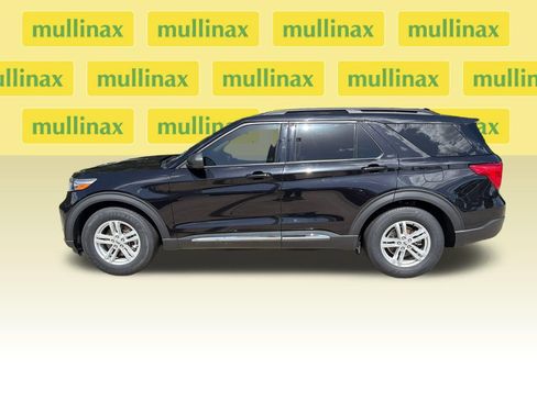 Certified 2024 Ford Explorer XLT w/ Equipment Group 202A RWD image 10