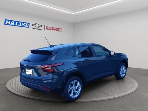 New 2026 Chevrolet Trax LS image 13