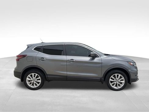 Used 2021 Nissan Rogue Sport S FWD image 4