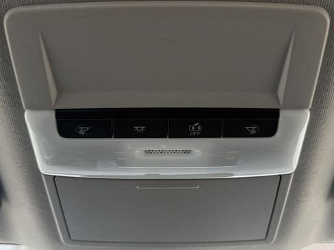 Used 2023 Nissan Sentra SV FWD image 38