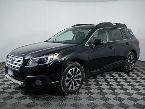 Used 2015 Subaru Outback 3.6R Limited image 4