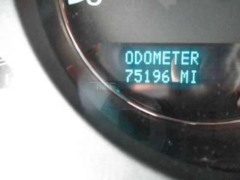 Used 2011 Chevrolet Tahoe LS w/ Convenience Package image 34