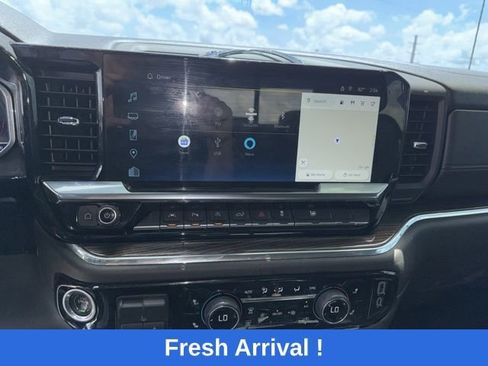 Used 2023 Chevrolet Silverado 1500 RST w/ Convenience Package II image 3