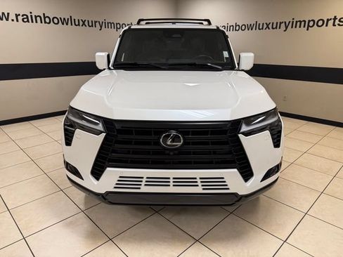 Used 2025 Lexus GX 550 w/ Accessory Package (2T) AWD/4WD image 2