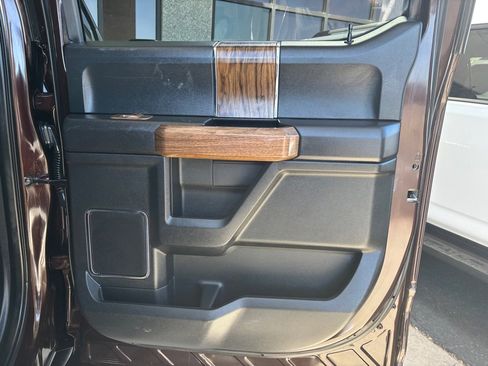 Used 2019 Ford F150 Lariat image 35