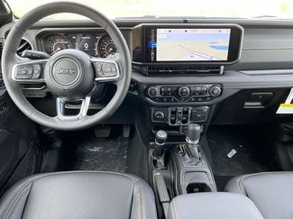 New 2025 Jeep Wrangler Unlimited Sahara AWD/4WD video 3