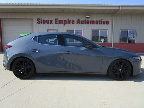 Used 2023 MAZDA MAZDA3 AWD 2.5 Turbo Hatchback image 2