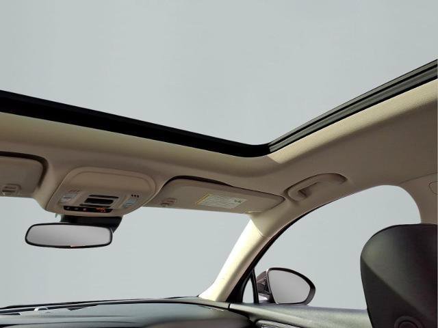 Used 2022 Buick Envision Essence w/ Technology Package I FWD image 11