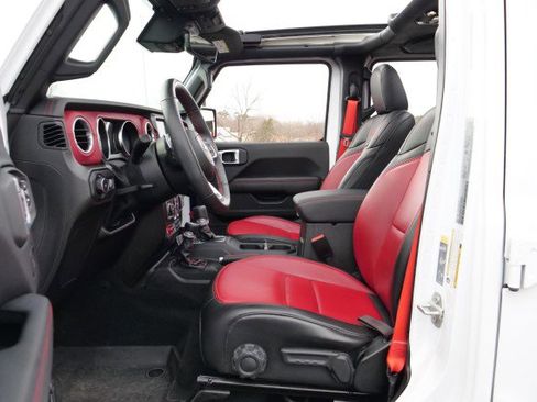 Used 2023 Jeep Wrangler Unlimited Rubicon 392 image 27