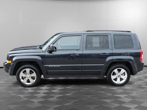 Used 2016 Jeep Patriot Latitude image 3