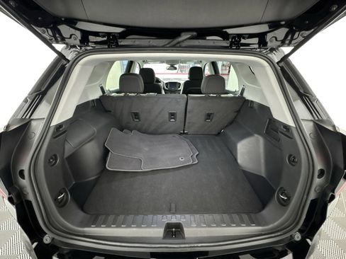 Used 2022 GMC Terrain SLE w/ Driver Convenience Package image 26