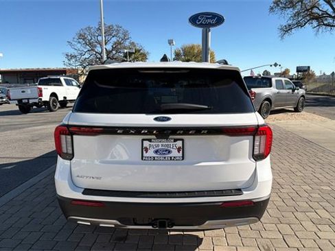 New 2025 Ford Explorer Active w/ Active Comfort Package image 3