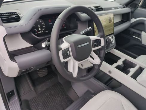 New 2026 Land Rover Defender 110 X-Dynamic SE AWD/4WD image 7