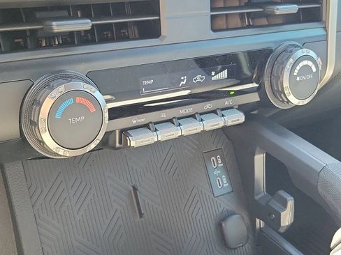 Used 2026 Toyota Tacoma SR5 image 27