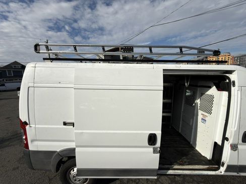 Used 2017 RAM ProMaster 2500 w/ Interior Convenience Group image 36