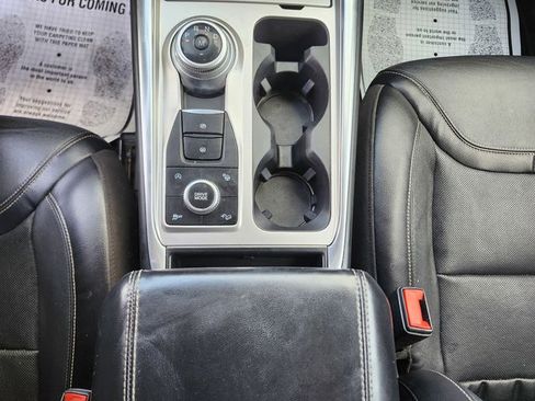 Used 2020 Ford Explorer ST image 24