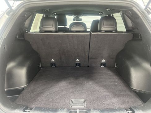 Used 2024 Jeep Compass Trailhawk image 22