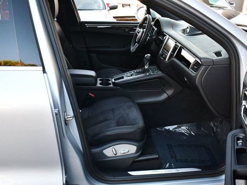 Used 2016 Porsche Macan S image 43