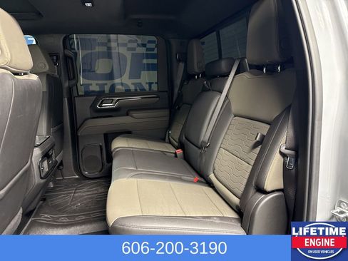 Used 2024 Chevrolet Silverado 2500 ZR2 w/ Technology Package image 19