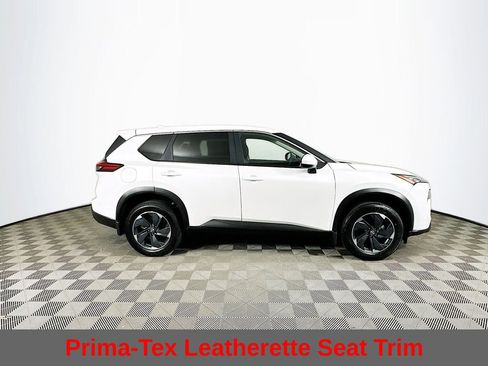 Certified 2025 Nissan Rogue SV image 13