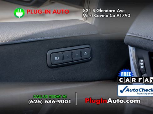 Used 2018 Cadillac Escalade Premium Luxury image 28