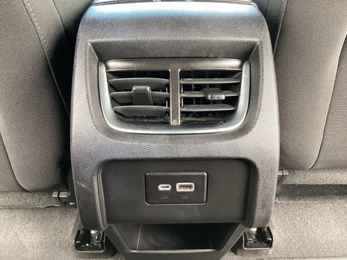 Used 2021 Chevrolet Blazer LT FWD image 29