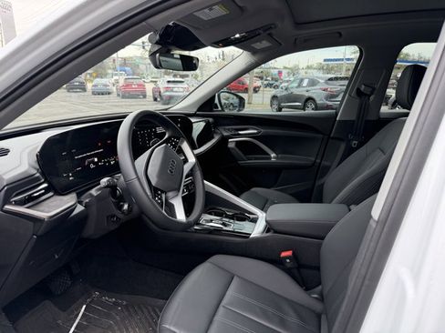 Used 2025 Audi Q5 Premium AWD/4WD image 5