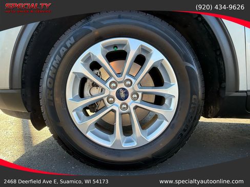 Used 2022 Ford Escape SE image 33