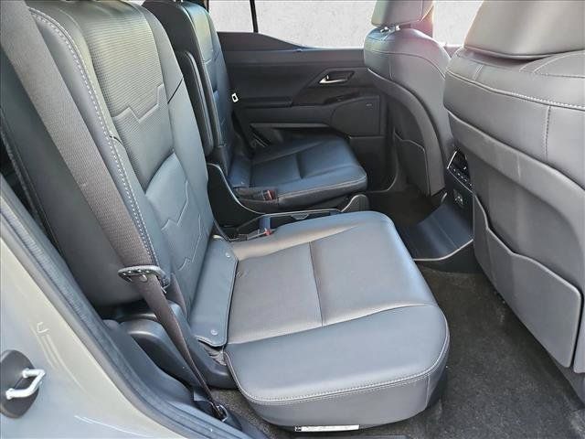 Used 2025 Lexus GX 550 w/ Accessory Package (Z1) AWD/4WD image 21