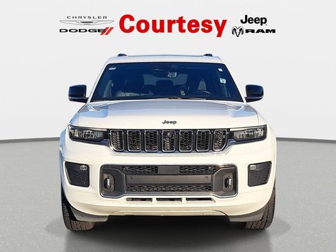 Certified 2023 Jeep Grand Cherokee L Overland w/ Advanced Protech Group III AWD/4WD image 9