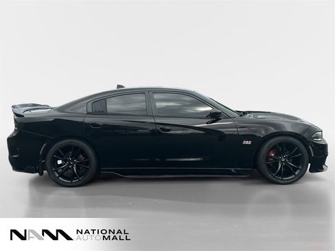 Used 2015 Dodge Charger R/T w/ Premium Group image 6