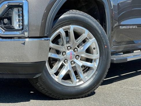 Used 2019 GMC Sierra 1500 SLT w/ SLT Convenience Package AWD/4WD image 2