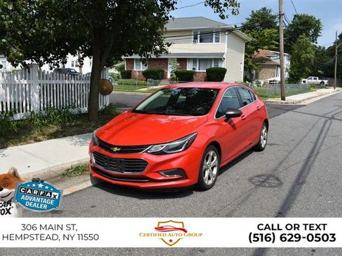 Used 2018 Chevrolet Cruze Premier FWD image 3